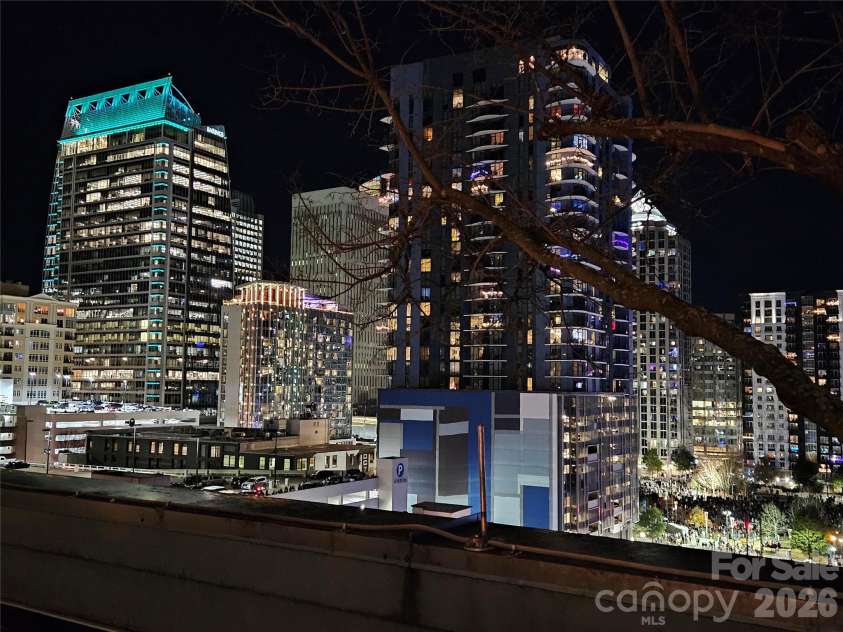 333 Trade Street, Charlotte, NC 28202.  MLS# CAR4362818, YatesRealty ID 1813. 
