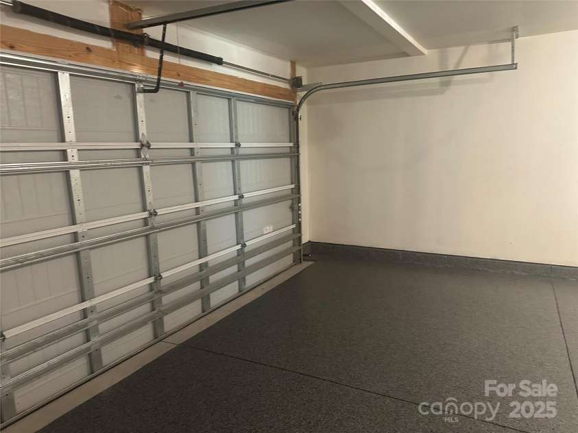 463 Barr Street, Lancaster, SC 29720.  MLS# CAR4267227, YatesRealty ID 18130. 2 Car Garage