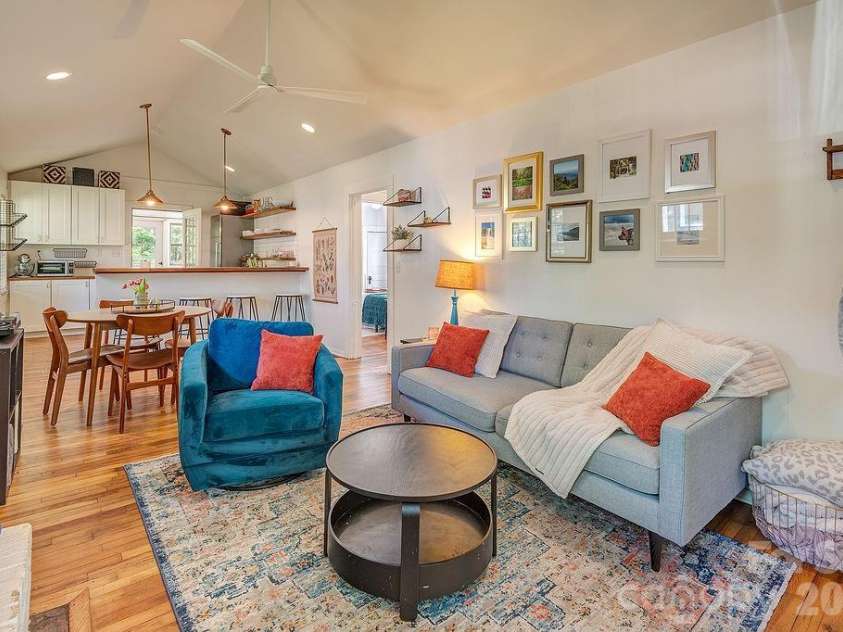7 Tarpon Avenue, Asheville, NC 28806.  MLS# CAR4371713, YatesRealty ID 18130. 
