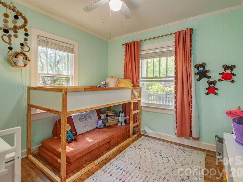 7 Tarpon Avenue, Asheville, NC 28806.  MLS# CAR4371713, YatesRealty ID 18130. 