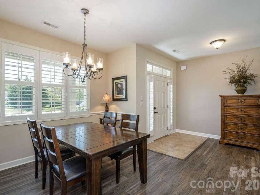 31 BLACK IRON Lane, Hendersonville, NC 28792.  MLS# CAR4373966, YatesRealty ID 18131. 