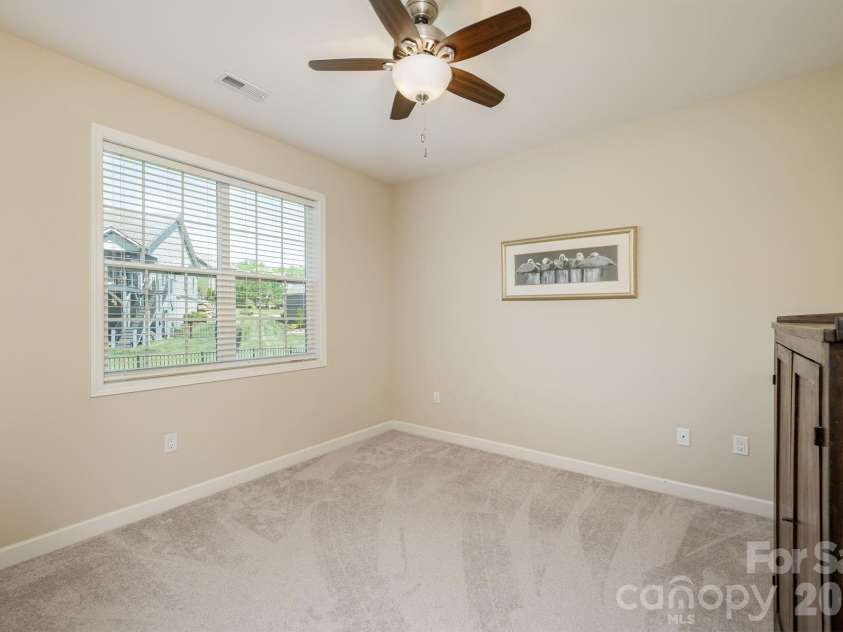 31 BLACK IRON Lane, Hendersonville, NC 28792.  MLS# CAR4373966, YatesRealty ID 18131. 
