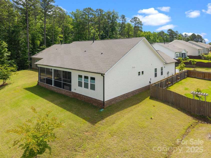 315 Skyebrook Lane, Rock Hill, SC 29730.  MLS# CAR4219949, YatesRealty ID 18131. 