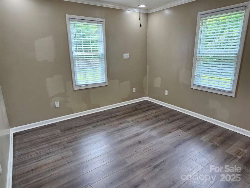 1058 Hunter Street, Morganton, NC 28655.  MLS# CAR4257998, YatesRealty ID 18132. 