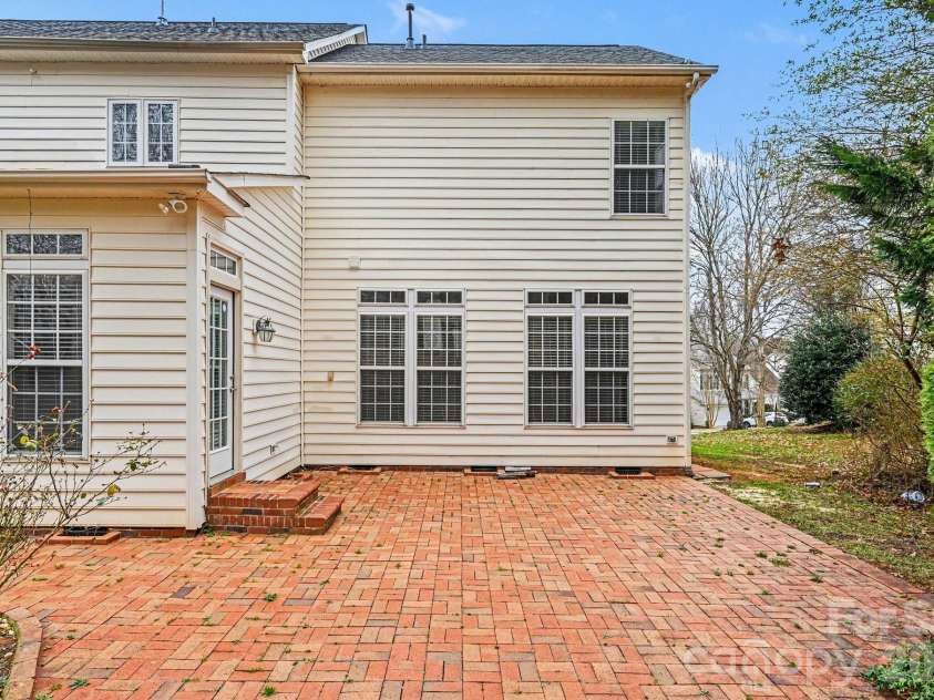 3007 Linstead Drive, Indian Trail, NC 28079.  MLS# CAR4349851, YatesRealty ID 18132. 