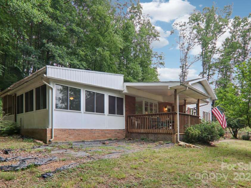 169 Sunshine Cove Road, Waynesville, NC 28785.  MLS# CAR4261350, YatesRealty ID 18133. 