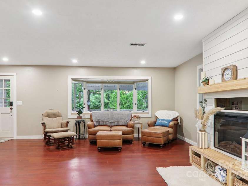 169 Sunshine Cove Road, Waynesville, NC 28785.  MLS# CAR4261350, YatesRealty ID 18133. 