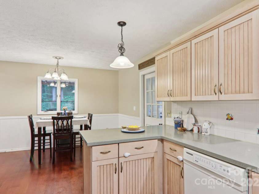 169 Sunshine Cove Road, Waynesville, NC 28785.  MLS# CAR4261350, YatesRealty ID 18133. 