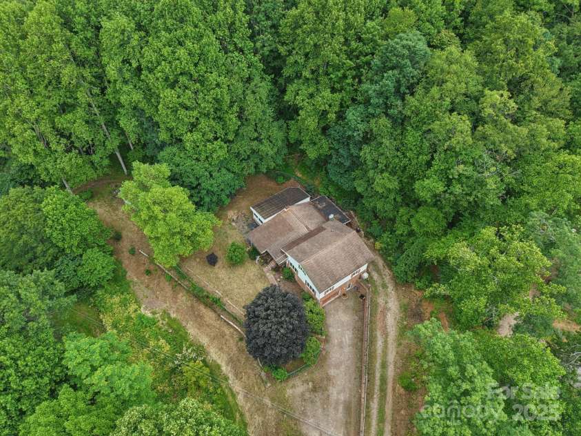 169 Sunshine Cove Road, Waynesville, NC 28785.  MLS# CAR4261350, YatesRealty ID 18133. 
