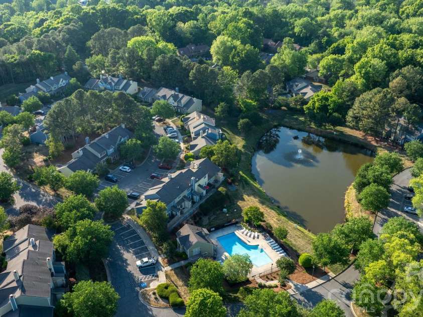 9313 Four Mile Creek Road, Charlotte, NC 28277.  MLS# CAR4366385, YatesRealty ID 18133. 