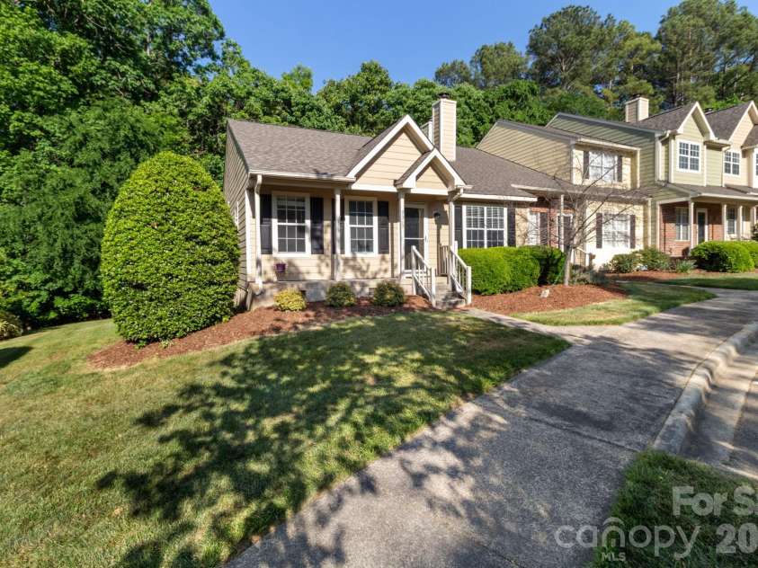 9313 Four Mile Creek Road, Charlotte, NC 28277.  MLS# CAR4366385, YatesRealty ID 18133. Front View