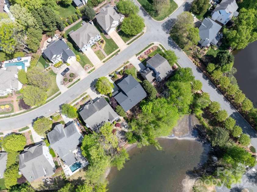 21307 Baltic Drive, Cornelius, NC 28031.  MLS# CAR4369019, YatesRealty ID 18135. 