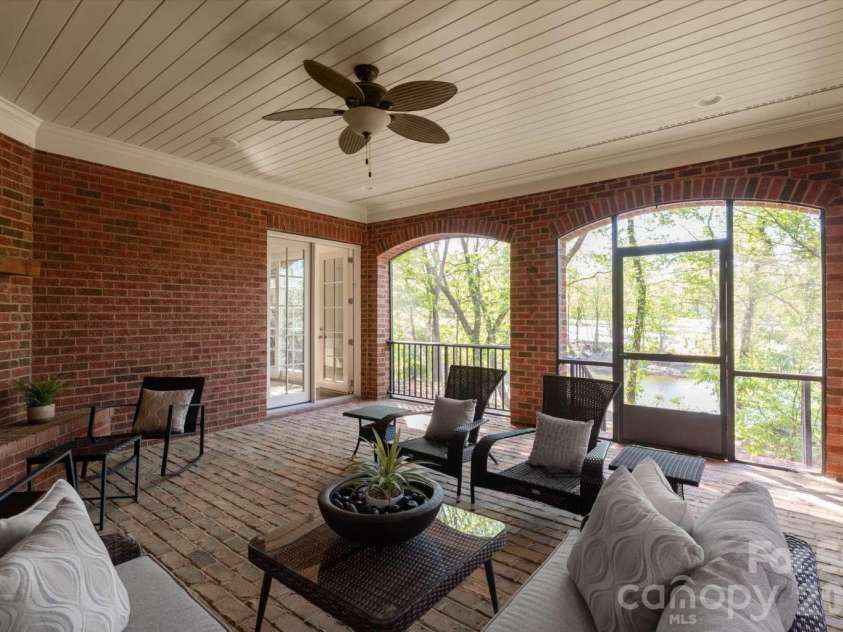 21307 Baltic Drive, Cornelius, NC 28031.  MLS# CAR4369019, YatesRealty ID 18135. 