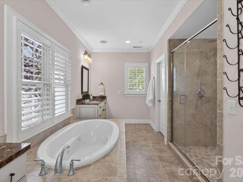 21307 Baltic Drive, Cornelius, NC 28031.  MLS# CAR4369019, YatesRealty ID 18135. 