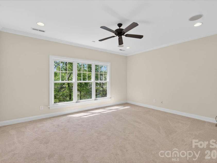 21307 Baltic Drive, Cornelius, NC 28031.  MLS# CAR4369019, YatesRealty ID 18135. 