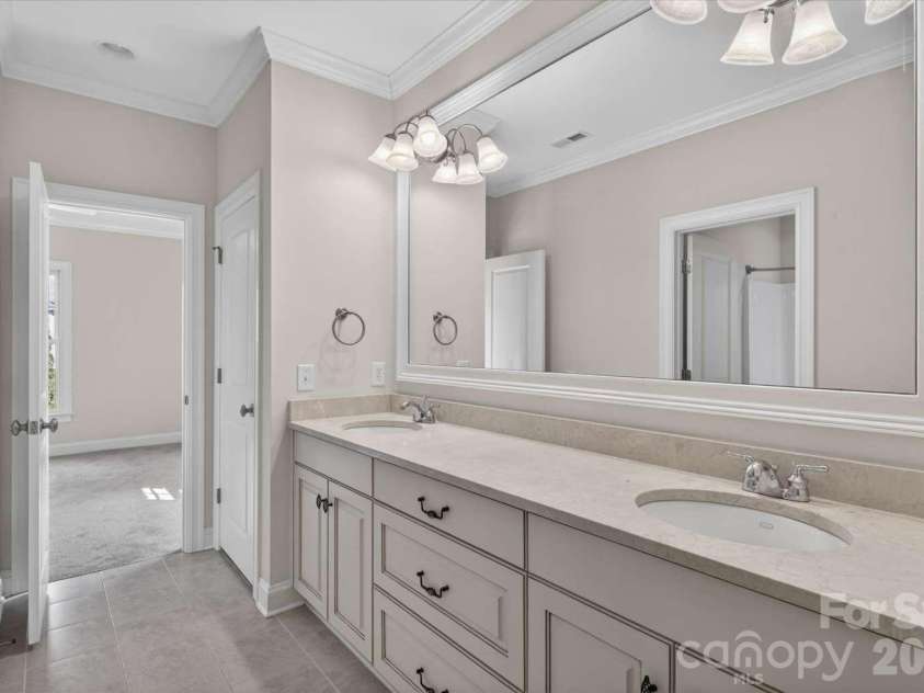 21307 Baltic Drive, Cornelius, NC 28031.  MLS# CAR4369019, YatesRealty ID 18135. 