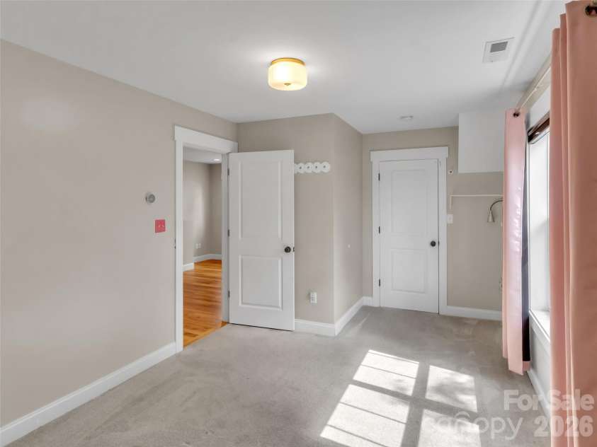 17 Elkmont Terrace, Asheville, NC 28804.  MLS# CAR4298247, YatesRealty ID 18136. Upper level.