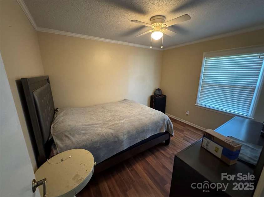 212 Texas Avenue, Bessemer City, NC 28016.  MLS# CAR4268621, YatesRealty ID 18136. 