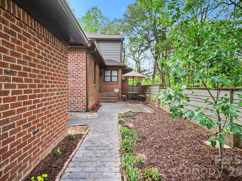 7443 Newmans Lane, Charlotte, NC 28270.  MLS# CAR4366781, YatesRealty ID 18137. 