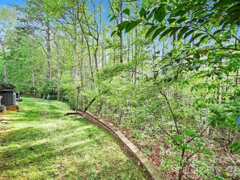 7443 Newmans Lane, Charlotte, NC 28270.  MLS# CAR4366781, YatesRealty ID 18137. 