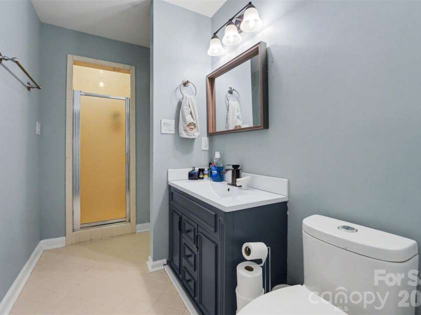 7443 Newmans Lane, Charlotte, NC 28270.  MLS# CAR4366781, YatesRealty ID 18137. 