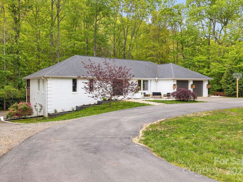 1245 Old Fort Road, Fairview, NC 28730.  MLS# CAR4258994, YatesRealty ID 18139. 