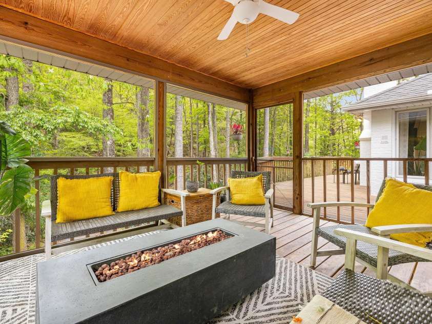 1245 Old Fort Road, Fairview, NC 28730.  MLS# CAR4258994, YatesRealty ID 18139. 
