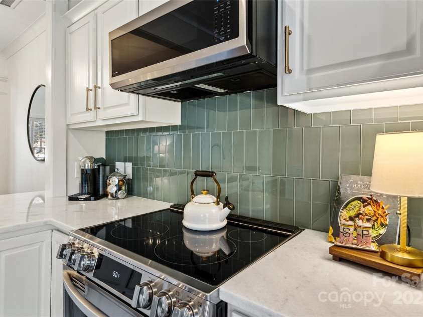 11708 Huxley Road, Charlotte, NC 28277.  MLS# CAR4230744, YatesRealty ID 1814. 