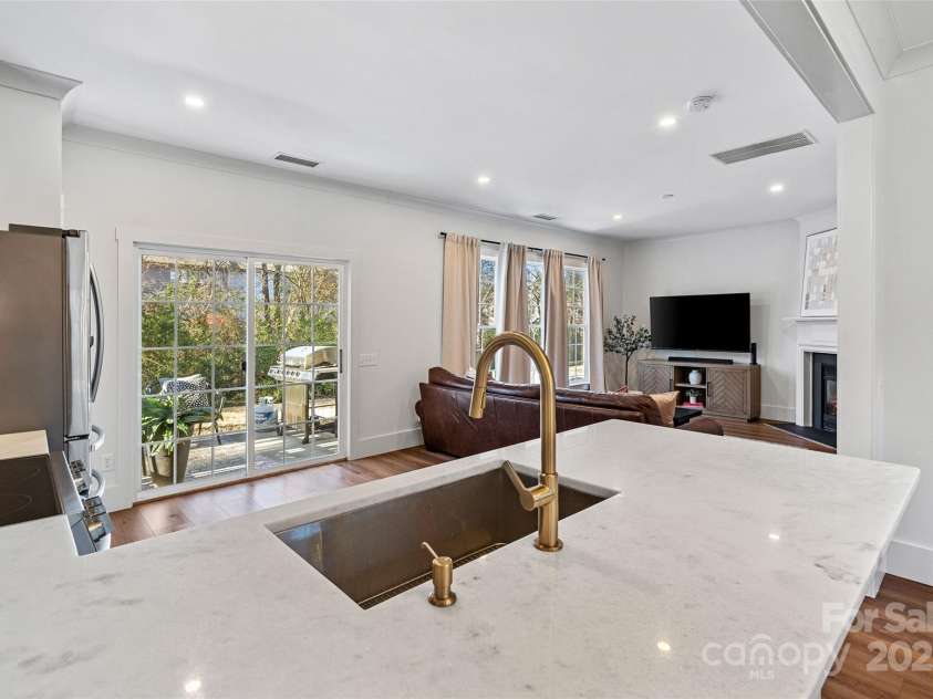 11708 Huxley Road, Charlotte, NC 28277.  MLS# CAR4230744, YatesRealty ID 1814. 