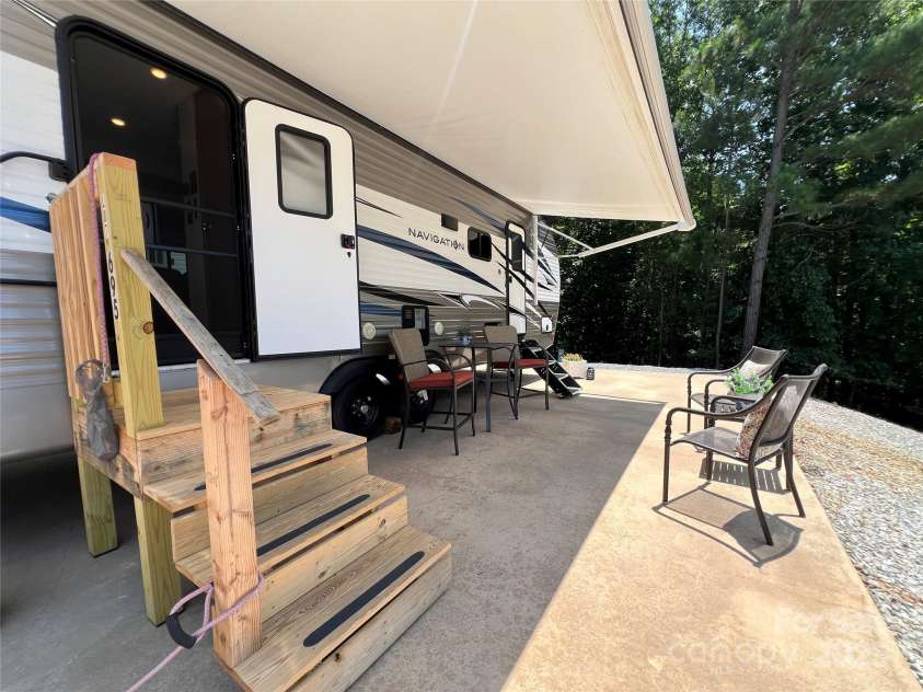 207 Cardinal Drive, New London, NC 28127.  MLS# CAR4268606, YatesRealty ID 18140. 