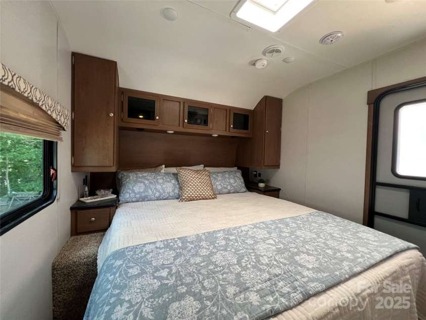 207 Cardinal Drive, New London, NC 28127.  MLS# CAR4268606, YatesRealty ID 18140. 