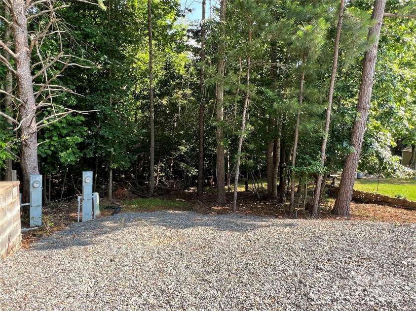 207 Cardinal Drive, New London, NC 28127.  MLS# CAR4268606, YatesRealty ID 18140. 