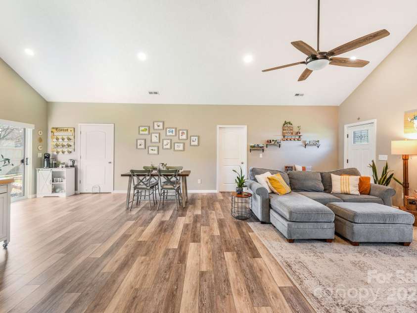 41 Utah Mountain Road, Waynesville, NC 28785.  MLS# CAR4310207, YatesRealty ID 18140. Open floor plan