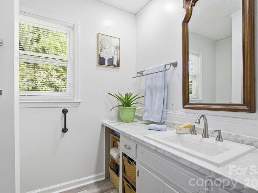 143 Snowshoe Loop, Newland, NC 28657.  MLS# CAR4377052, YatesRealty ID 18141. 