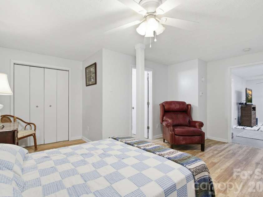 143 Snowshoe Loop, Newland, NC 28657.  MLS# CAR4377052, YatesRealty ID 18141. 