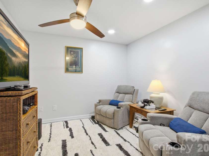 143 Snowshoe Loop, Newland, NC 28657.  MLS# CAR4377052, YatesRealty ID 18141. 