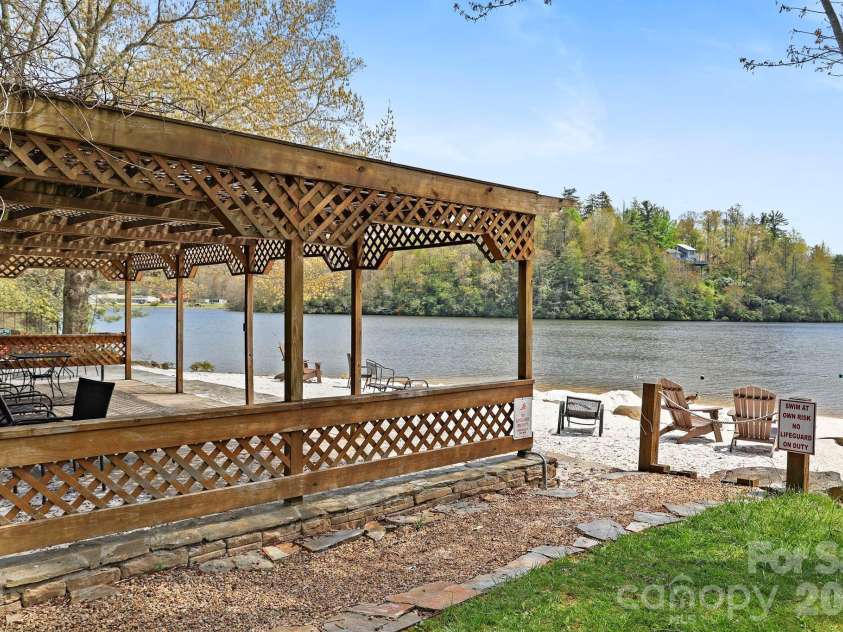 143 Snowshoe Loop, Newland, NC 28657.  MLS# CAR4377052, YatesRealty ID 18141. 