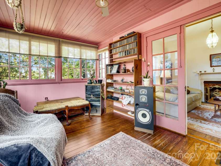 16 Blair Street, Asheville, NC 28801.  MLS# CAR4266656, YatesRealty ID 18141. 