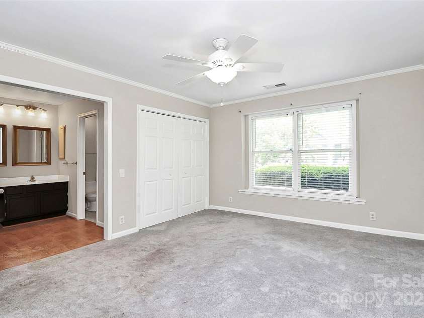 7123 Meeting Street, Charlotte, NC 28210.  MLS# CAR4259461, YatesRealty ID 18142. 