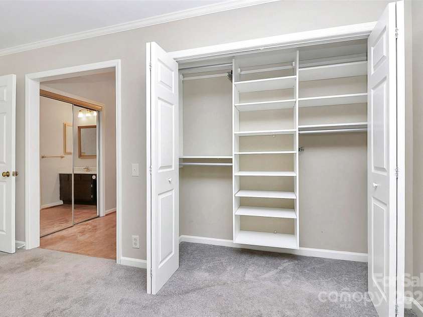 7123 Meeting Street, Charlotte, NC 28210.  MLS# CAR4259461, YatesRealty ID 18142. 