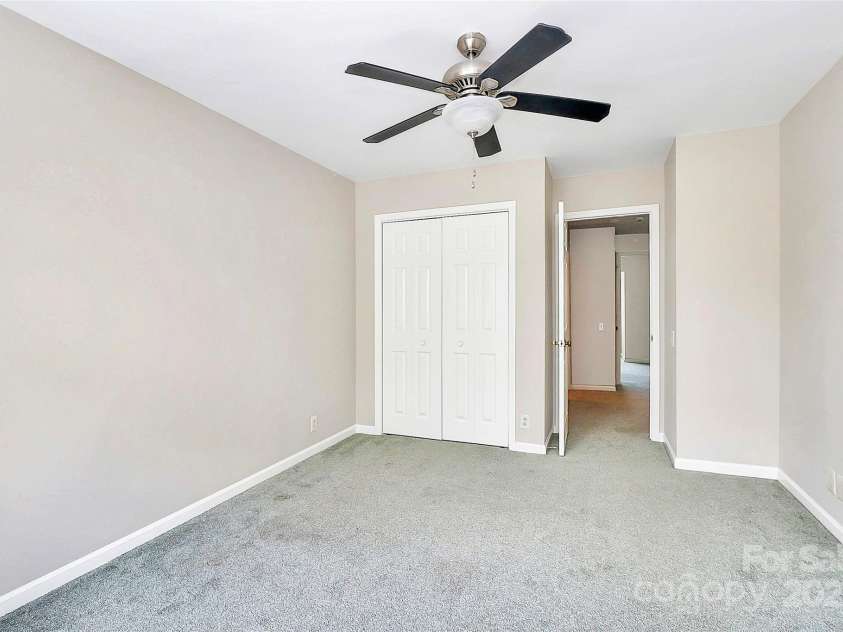 7123 Meeting Street, Charlotte, NC 28210.  MLS# CAR4259461, YatesRealty ID 18142. 