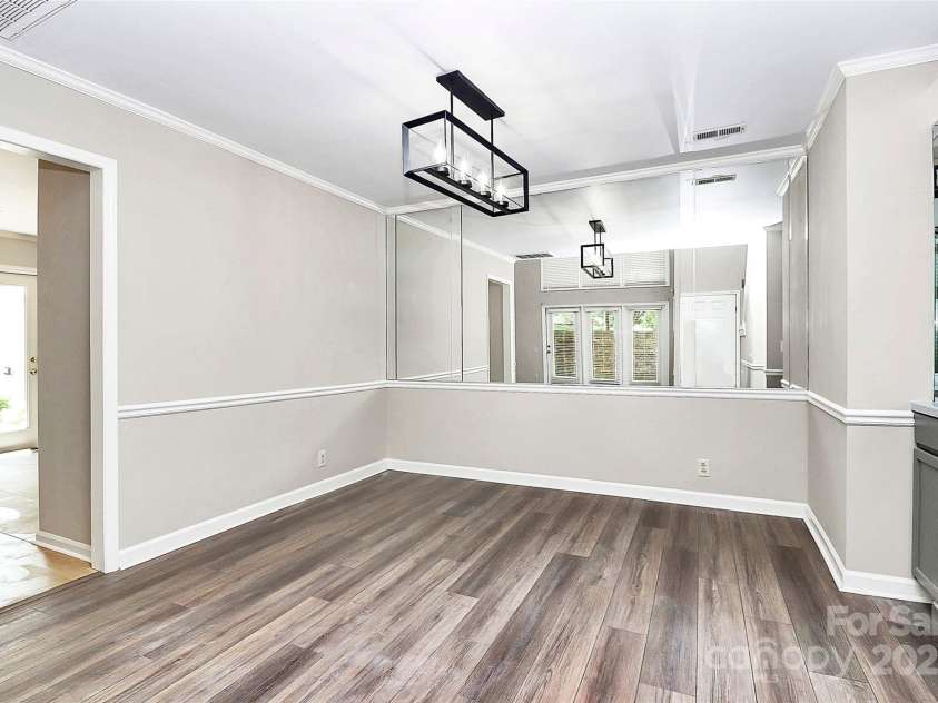 7123 Meeting Street, Charlotte, NC 28210.  MLS# CAR4259461, YatesRealty ID 18142. 