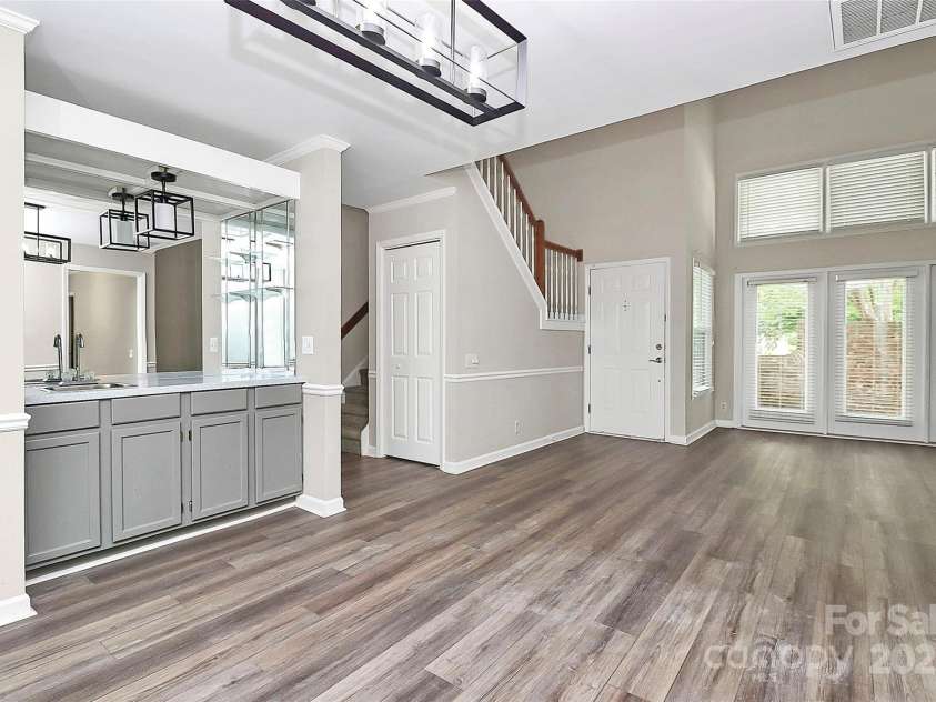 7123 Meeting Street, Charlotte, NC 28210.  MLS# CAR4259461, YatesRealty ID 18142. 