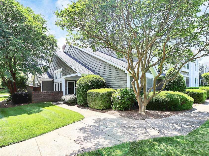 7123 Meeting Street, Charlotte, NC 28210.  MLS# CAR4259461, YatesRealty ID 18142. 