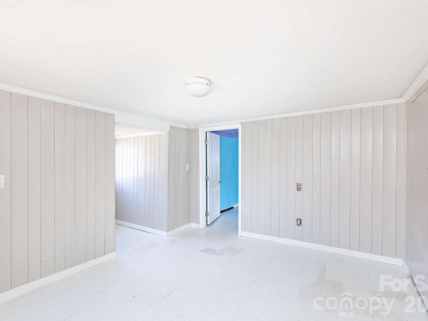 1402 Brantley Road, Kannapolis, NC 28083.  MLS# CAR4320766, YatesRealty ID 18145. 