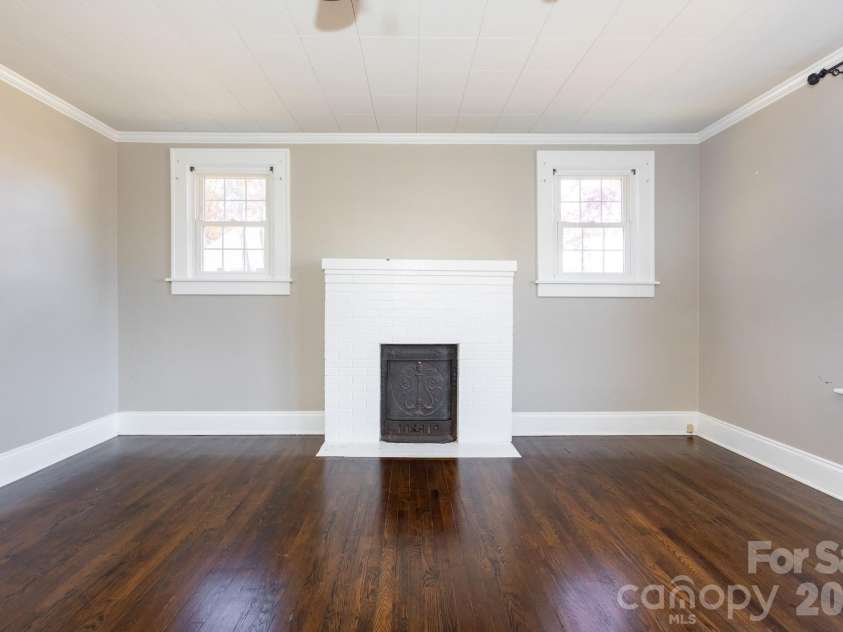 1402 Brantley Road, Kannapolis, NC 28083.  MLS# CAR4320766, YatesRealty ID 18145. Living Room