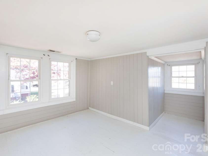 1402 Brantley Road, Kannapolis, NC 28083.  MLS# CAR4320766, YatesRealty ID 18145. Upstairs