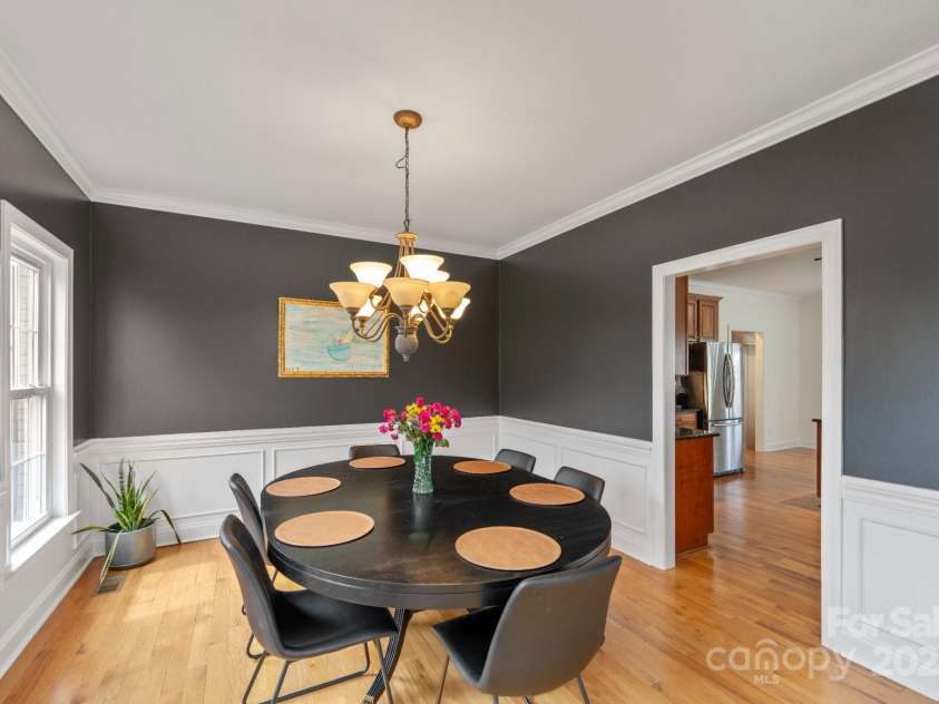 1919 46th Avenue Drive, Hickory, NC 28601.  MLS# CAR4298483, YatesRealty ID 18145. 