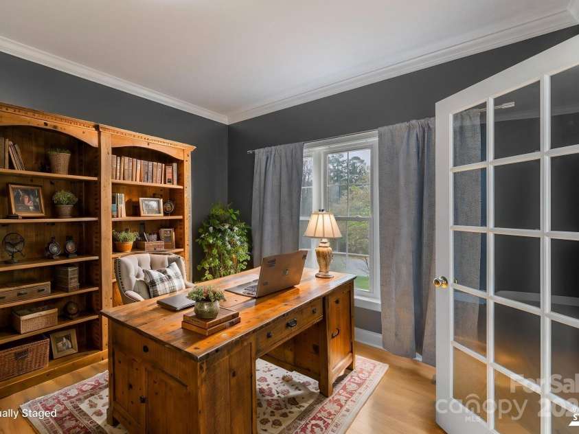 1919 46th Avenue Drive, Hickory, NC 28601.  MLS# CAR4298483, YatesRealty ID 18145. 