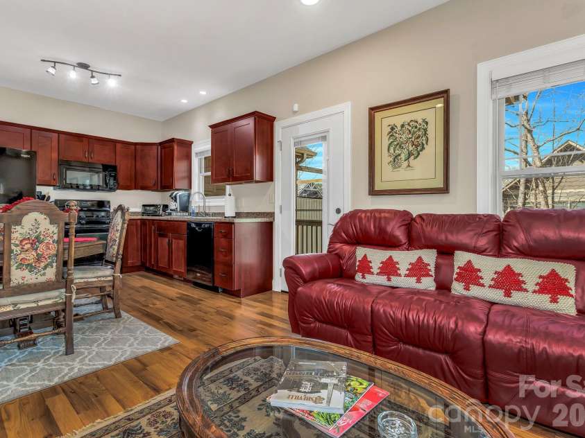 122 Craggy Street, Black Mountain, NC 28711.  MLS# CAR4362771, YatesRealty ID 18146. 